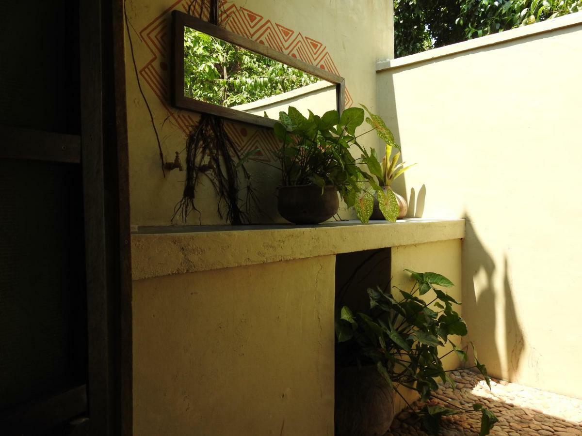 Norman Carr Cottage Monkey Bay Exterior foto