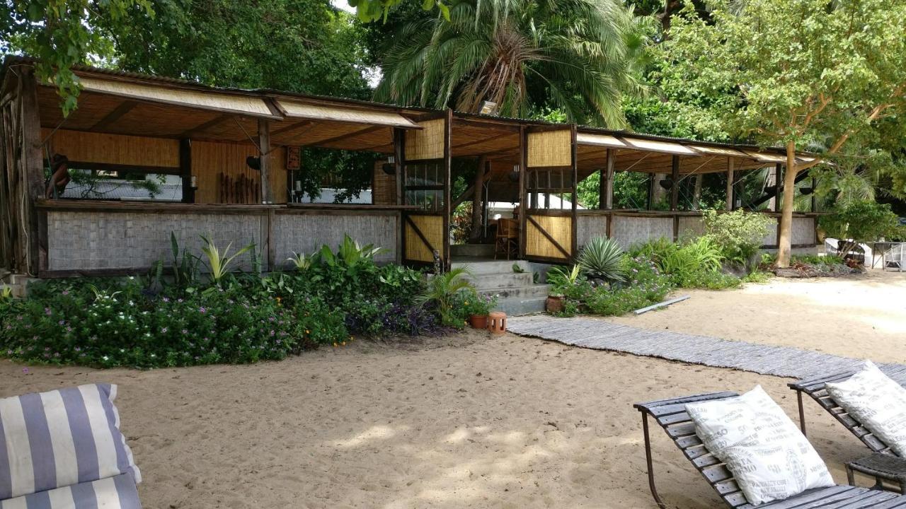 Norman Carr Cottage Monkey Bay Exterior foto